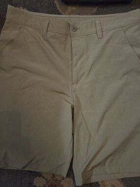 H&M Men's Cargo Shorts Olive Green